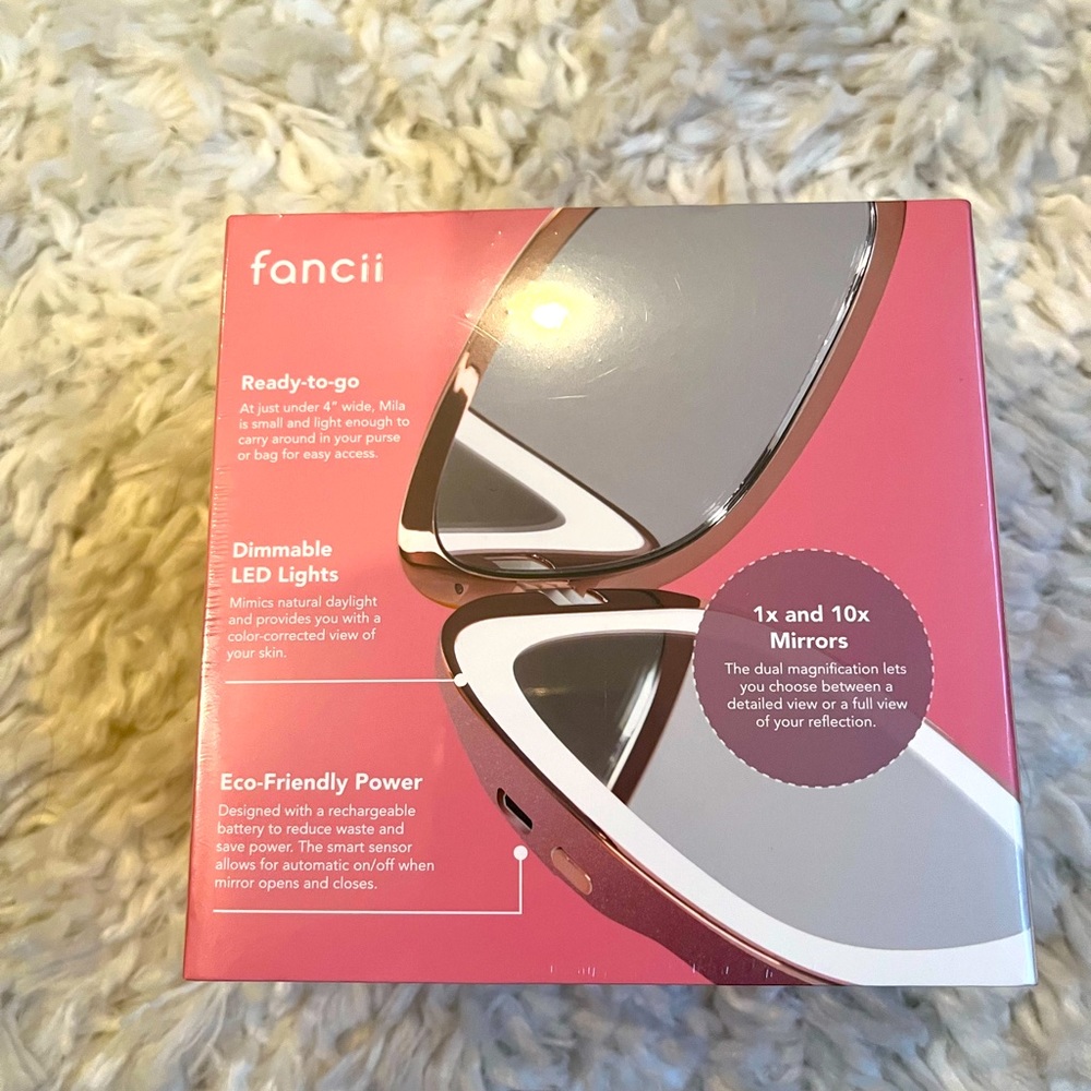 Makeup compact *NWT